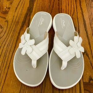 Clarks Women's White Sandals with Floral Design